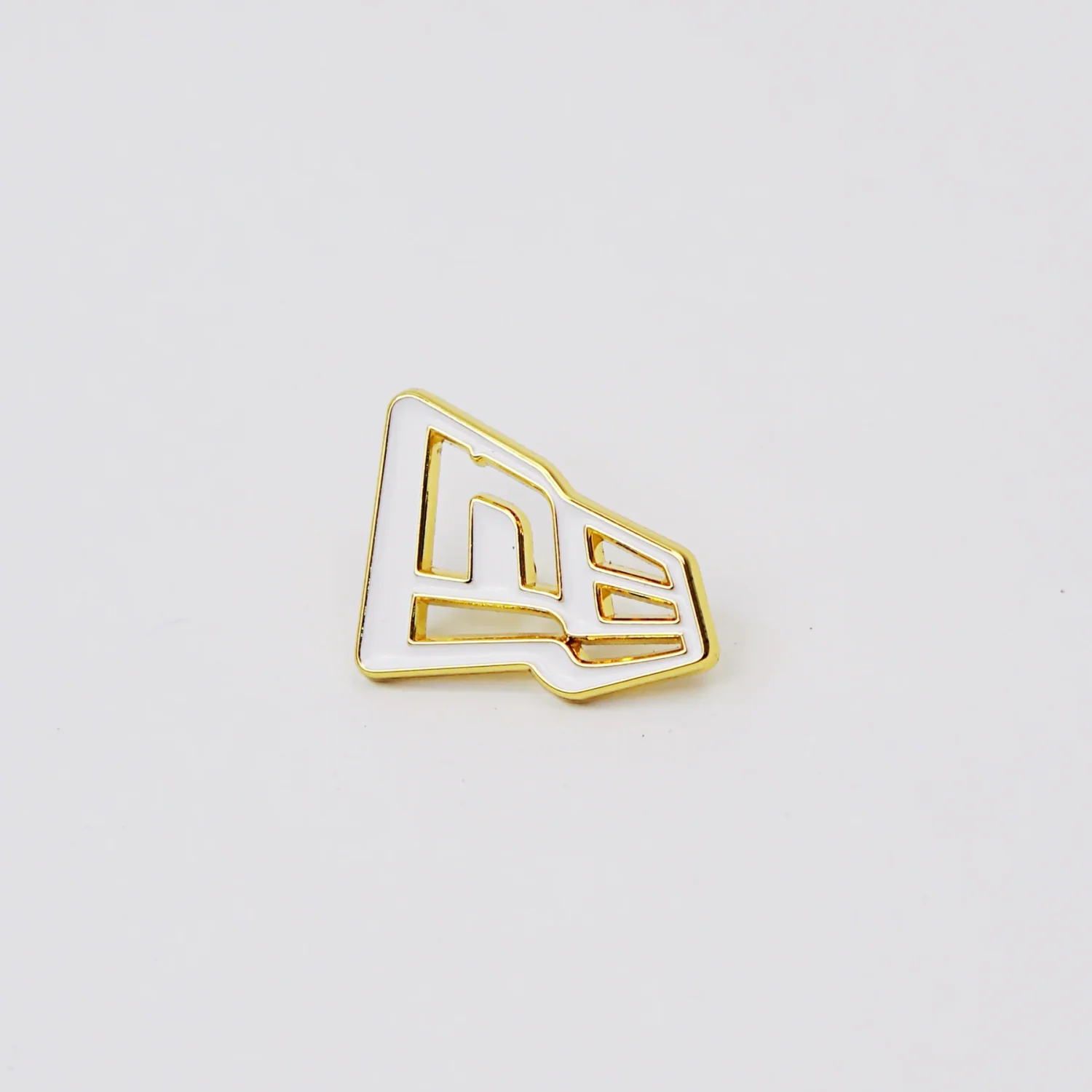 Enamel Pin – New Era White Gold